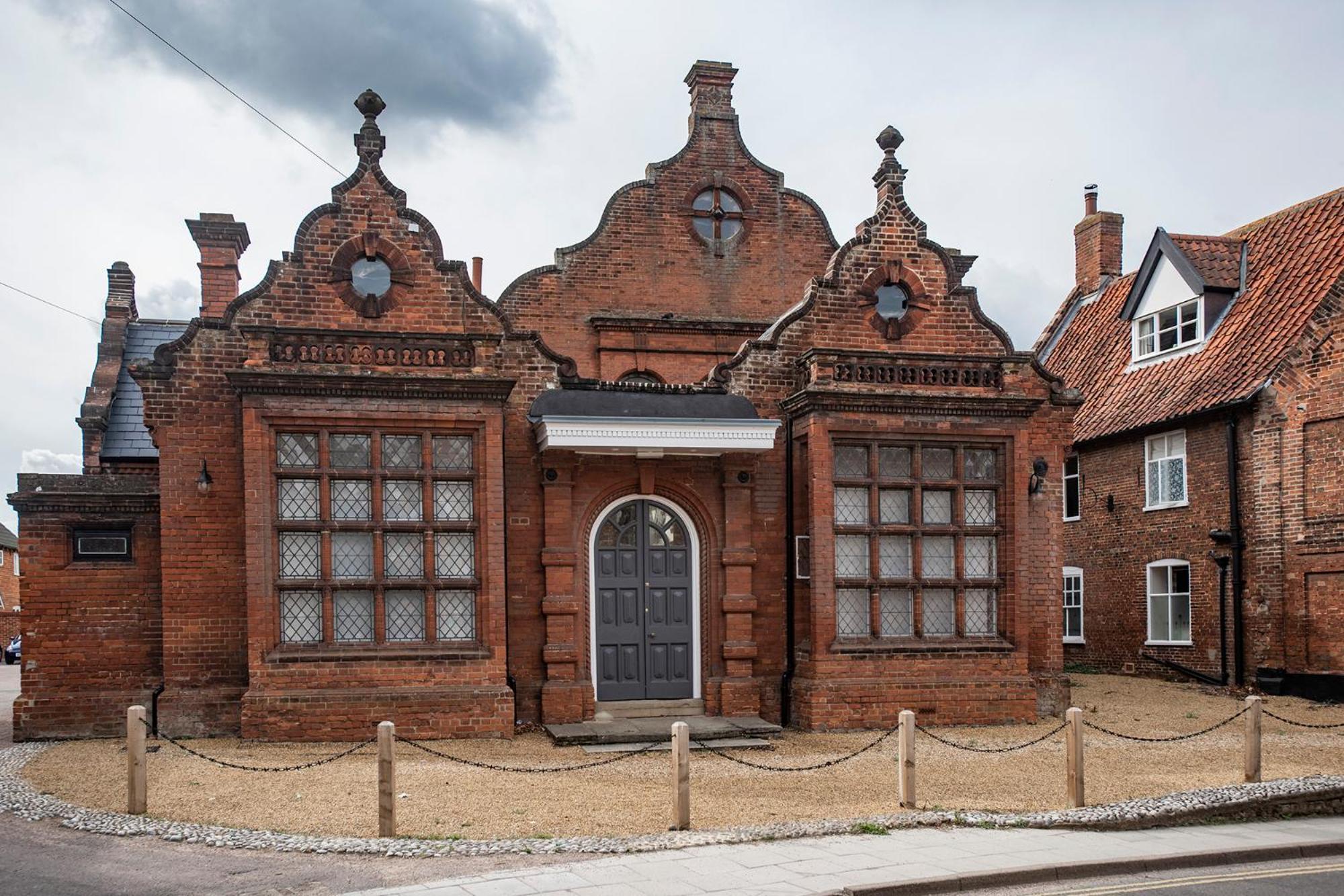 The Loddon Swan Bed & Breakfast Exterior photo