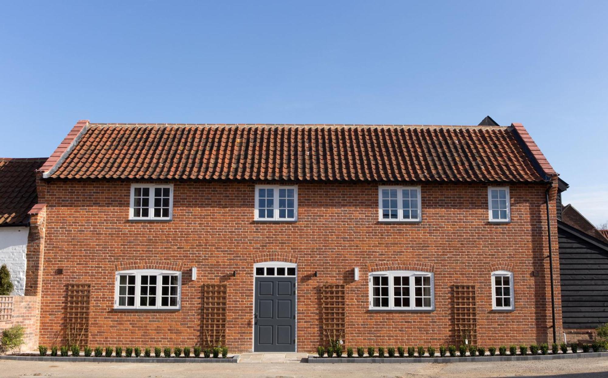 The Loddon Swan Bed & Breakfast Exterior photo